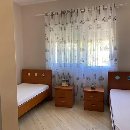 Alesia Apartment *